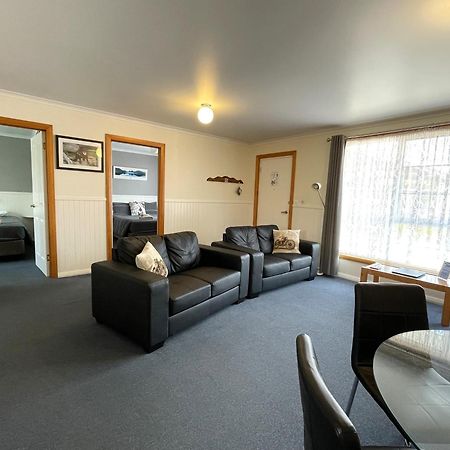 Castaway Holiday Apartments Strahan Exterior photo