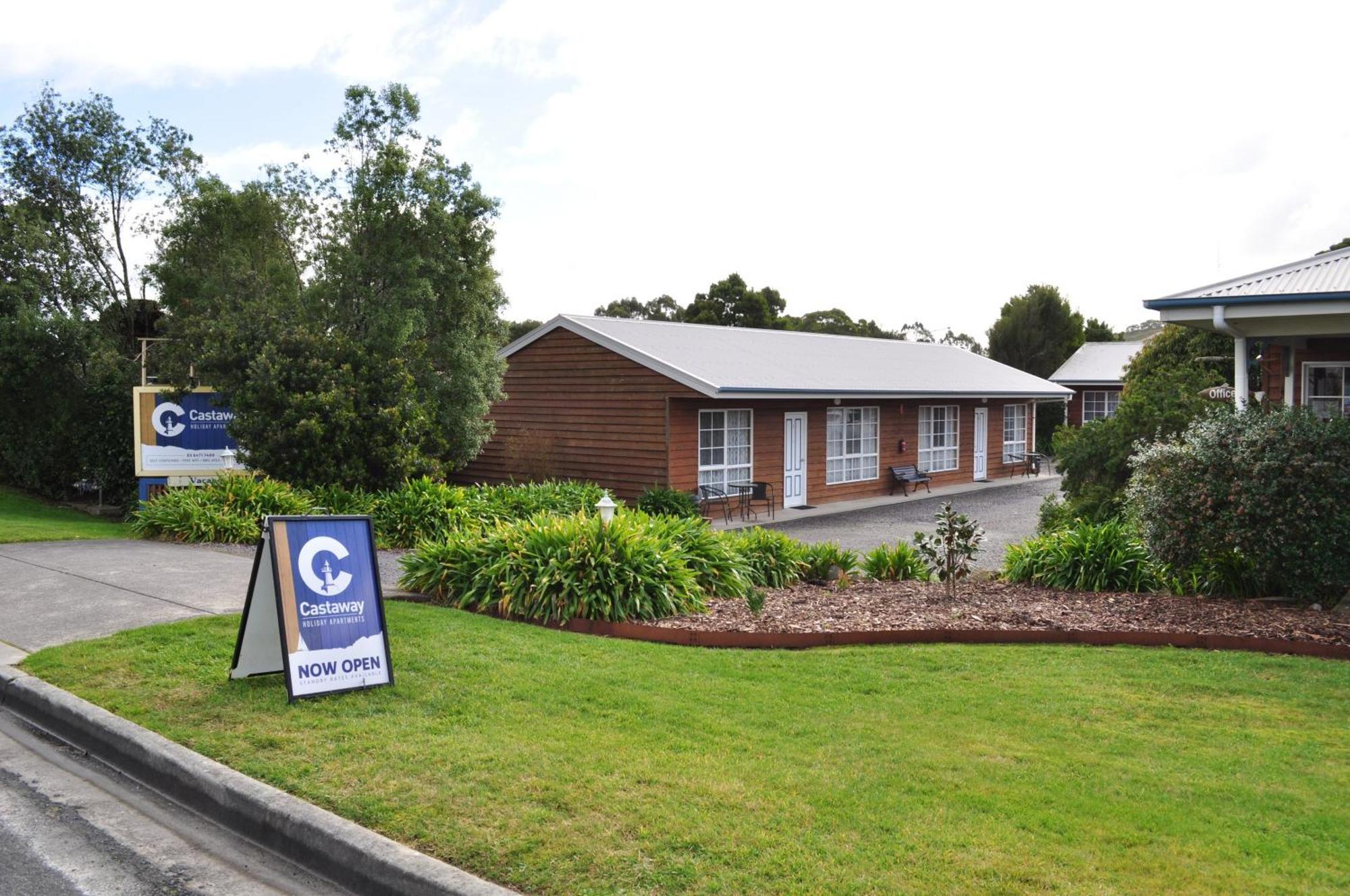 Castaway Holiday Apartments Strahan Exterior photo