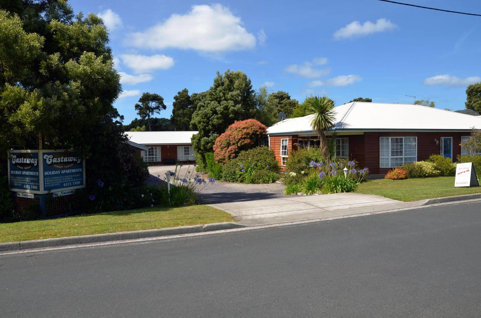 Castaway Holiday Apartments Strahan Exterior photo